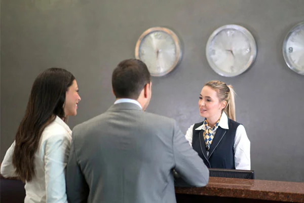 Check in là công việc cơ bản của một lễ tân khách sạn Check in là gì