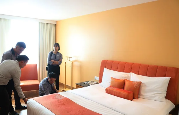 Học viên khám phá khu vực Phòng ngủ