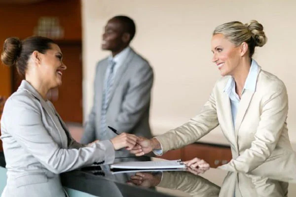 Thái độ tốt là chìa khóa giúp bạn upselling thành công Thái độ tốt là chìa khóa giúp bạn upselling thành công