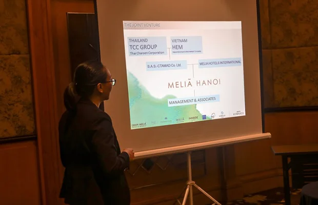 Mr. Hà giới thiệu khách sạn Melia