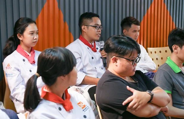 Trần Công Vỹ chia sẻ khi thực tập tại một khách sạn 5 sao