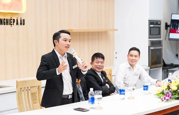 giao lưu với đại diện đến từ Bà Nà Hills