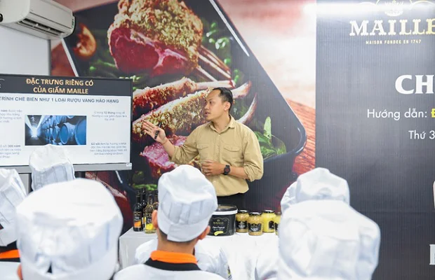 Ông Lê Hoàng Thanh Tú