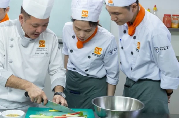 hướng dẫn trang trí món ăn