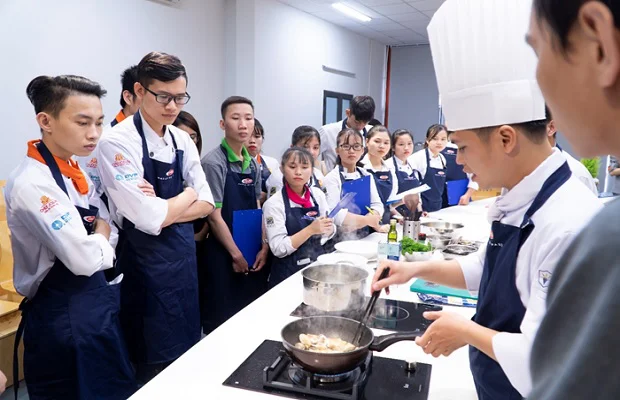 khách mời tham gia chương trình