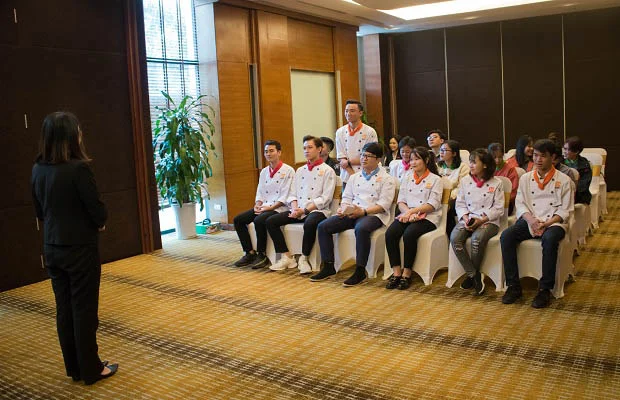 Ms. Linh giới thiệu