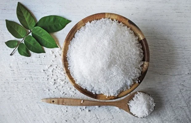muối giúp giảm độ chua của bột