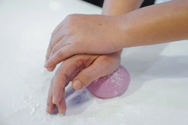 kỹ thuật nhào bột