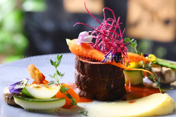 chuyen-de-beefsteak-au-hnaau