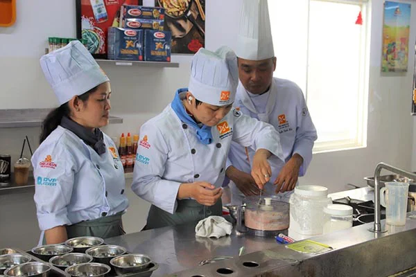 học viên thực hành