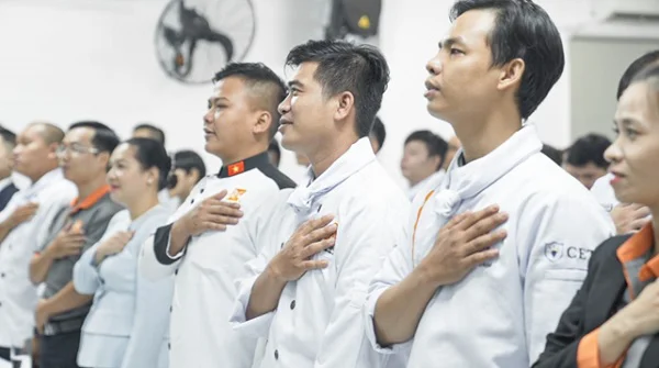 Nghi thức 10 điều tâm niệm nghề bếp