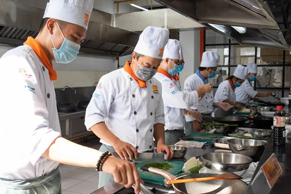 chế biến món ăn trong Cooking Contest
