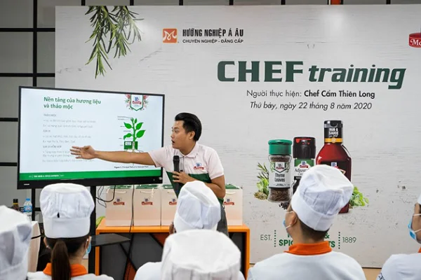 Đại diện nhãn hàng chia sẻ