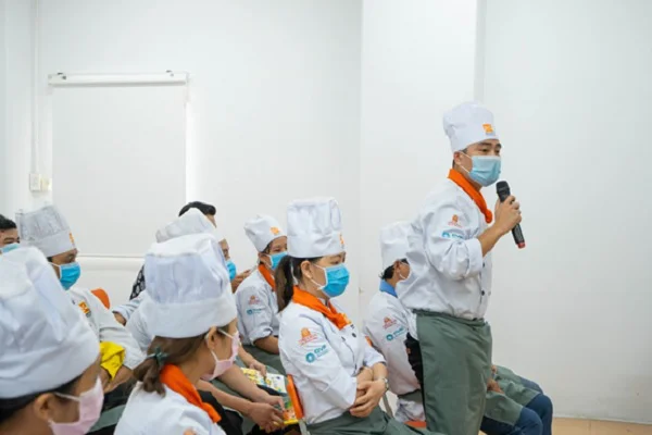 Học viên tham gia giao lưu