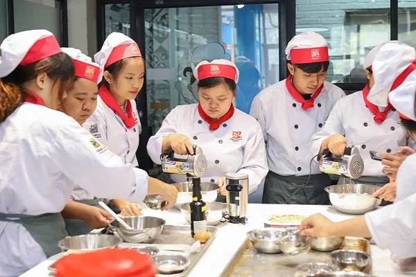 hoc-vien-thuc-hanh học viên thực hành