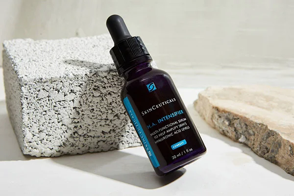 hyaluronic acid có tác dụng gì với da