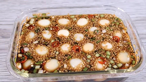 trứng cút ngâm tương