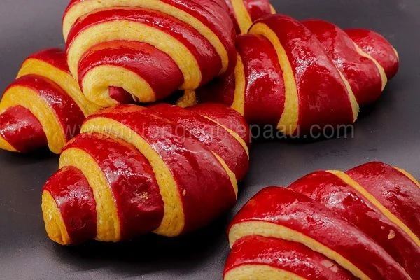 bánh mì ngàn lớp