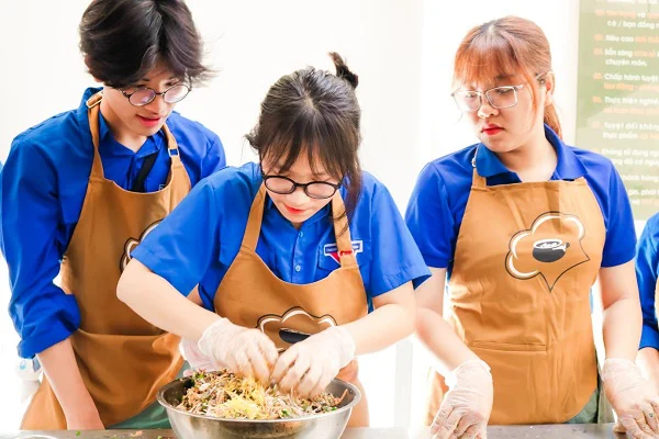 cac-ban-doan-vien-cham-chu-thuc-hanh