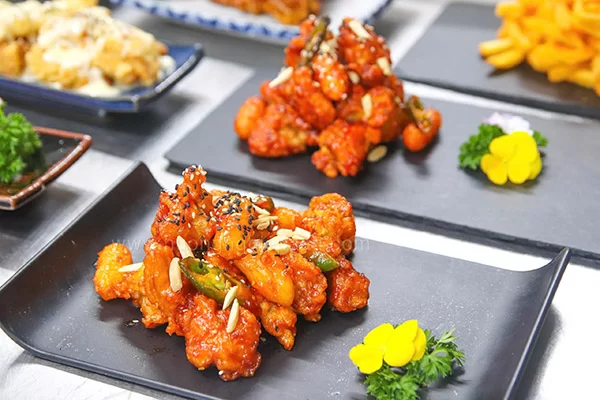 hoc-lam-ga-ran học làm gà rán