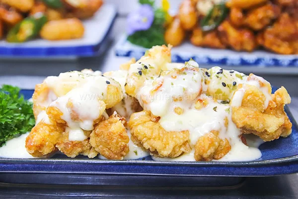 hoc-lam-ga-sot-pho-mai học làm gà sốt phô mai