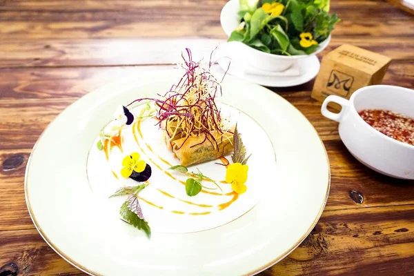 ky-nang-decor-giup-nang-tam-mon-an