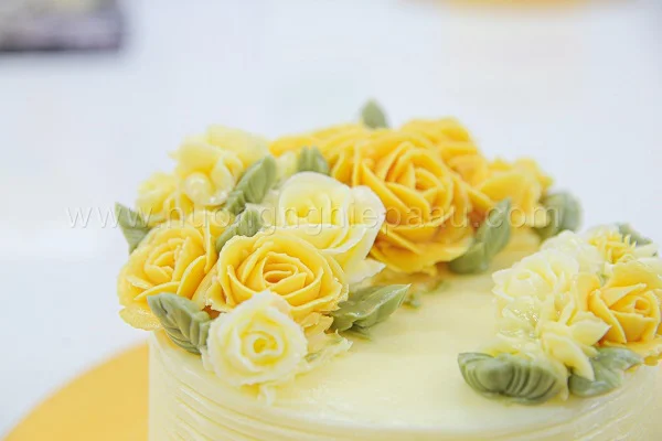 Những bông hoa được làm từ kem bơ