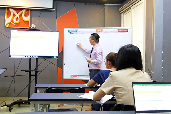 Tổng kết kịch bản kinh doanh