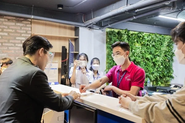 cuộc thi The Mirror of Management do UFM tổ chức