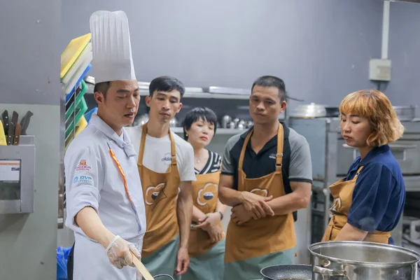 Hoc vien lop com van phong