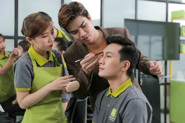 học trang điểm học trang điểm