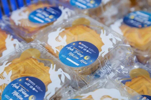 bánh trung thu trong chương trình đầu bếp nhân ái ánh trăng nhiệm màu