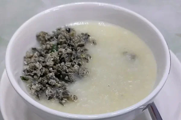 Cháo gà ác giúp mang lại nhiều dưỡng chất