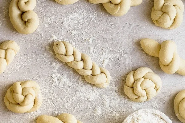 tạo hình cho bánh mì hoa cúc