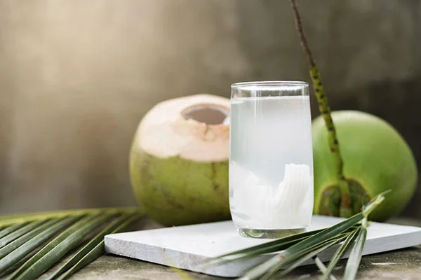 có thể uống nước dừa vào bất kỳ thời điểm nào