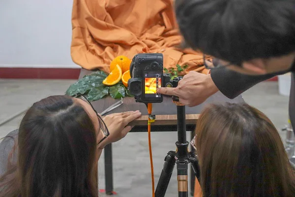 học viên được gợi ý nhiều góc chụp đẹp