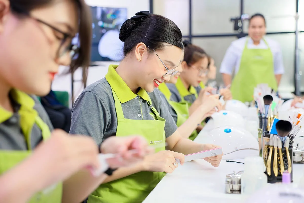 lop-hoc-nail lớp học nail