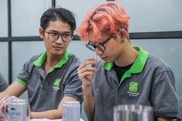 Luyện tập với bộ mùi Le Nez