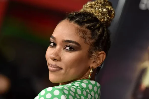 cách phối màu mắt tone Tây