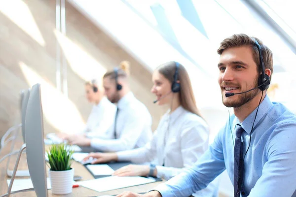 kịch bản nhận đặt phòng điện thoại