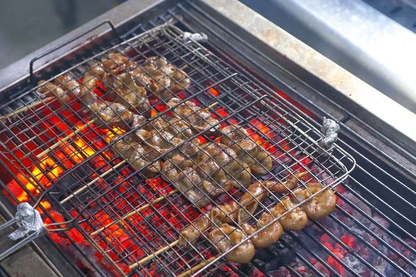 thú linh xiên que nướng