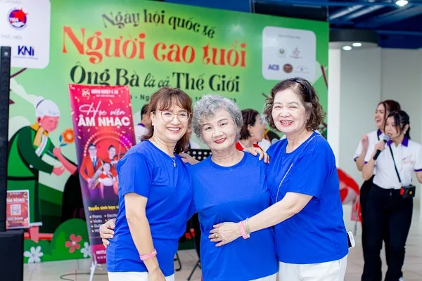 các hoạt động của clb âm nhạc