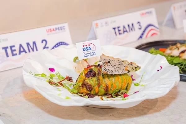 gà cuộn bông bí đến từ đội 2