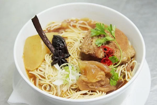 lớp mì bò hầm đài loan