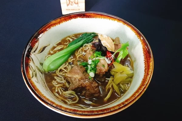 mì bò hầm đài loan