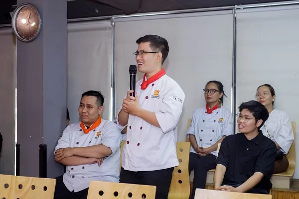 tuấn dũng - học viên khóa nghiệp vụ bếp trưởng bếp âu