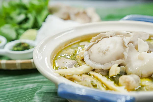 học nấu lẩu gà lá é