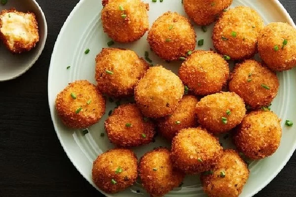 bánh khoai tây sữa chiên xù