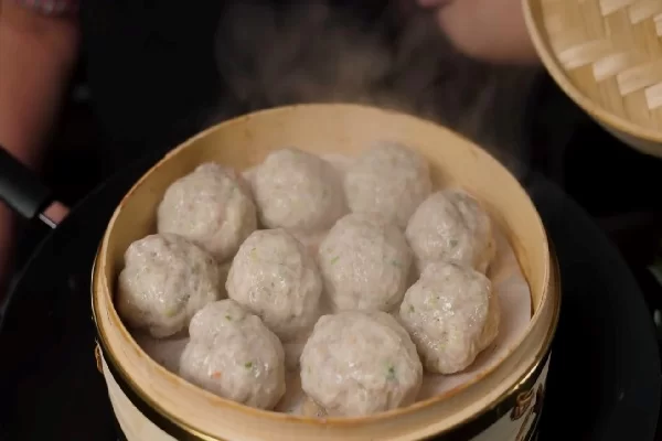 cách làm bánh mì xíu mại đà lạt