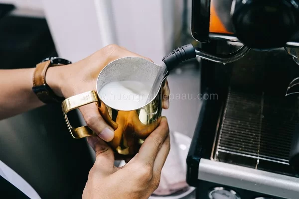 hoc-pha-cafe-may học pha cafe máy